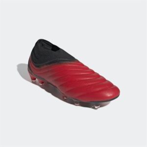 crampons adidas copa