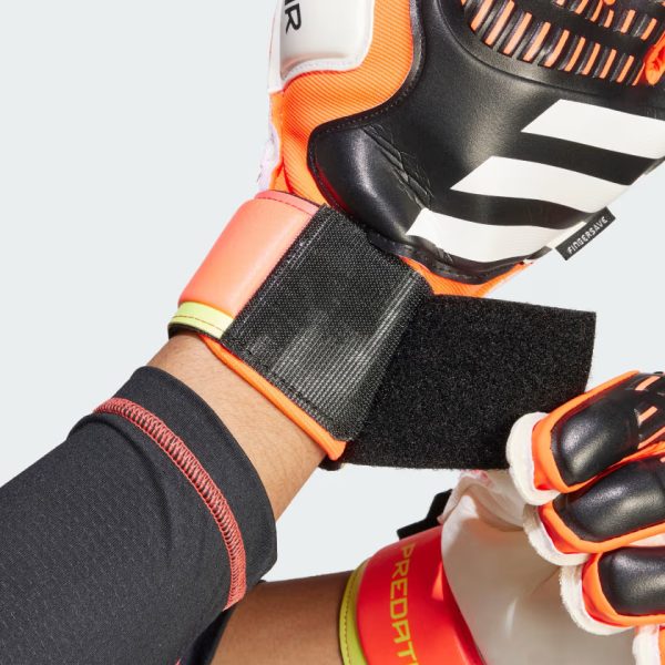 Predator Match Fingersave Goalkeeper Gloves Black IQ4037 41 detail