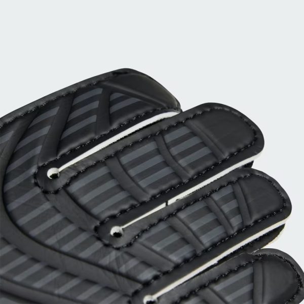 Predator Training Goalkeeper Gloves Kids Black IW6281 41 detail hover