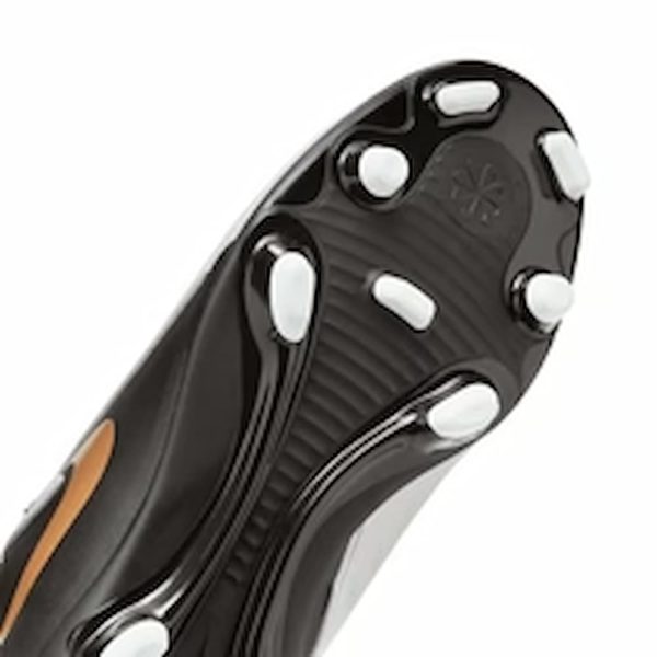 Nike JR Phantom Luna II Club FG/MG – Image 5