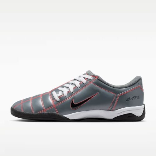 Nike Total 90