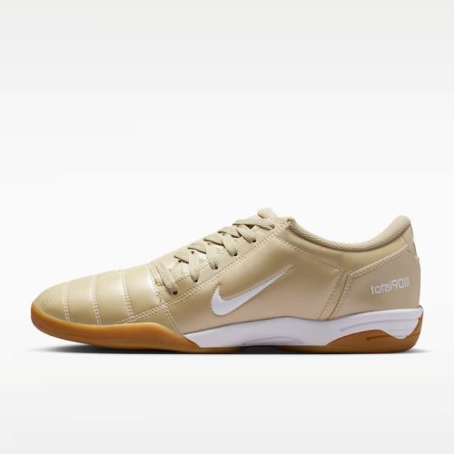 Nike Total 90