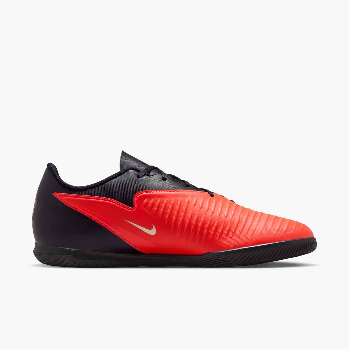 Nike Phantom 6 Low Club IC – Image 2
