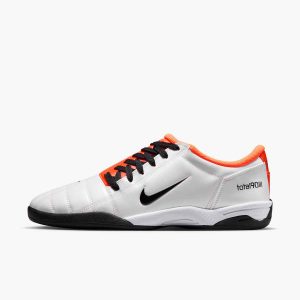 Nike Total 90