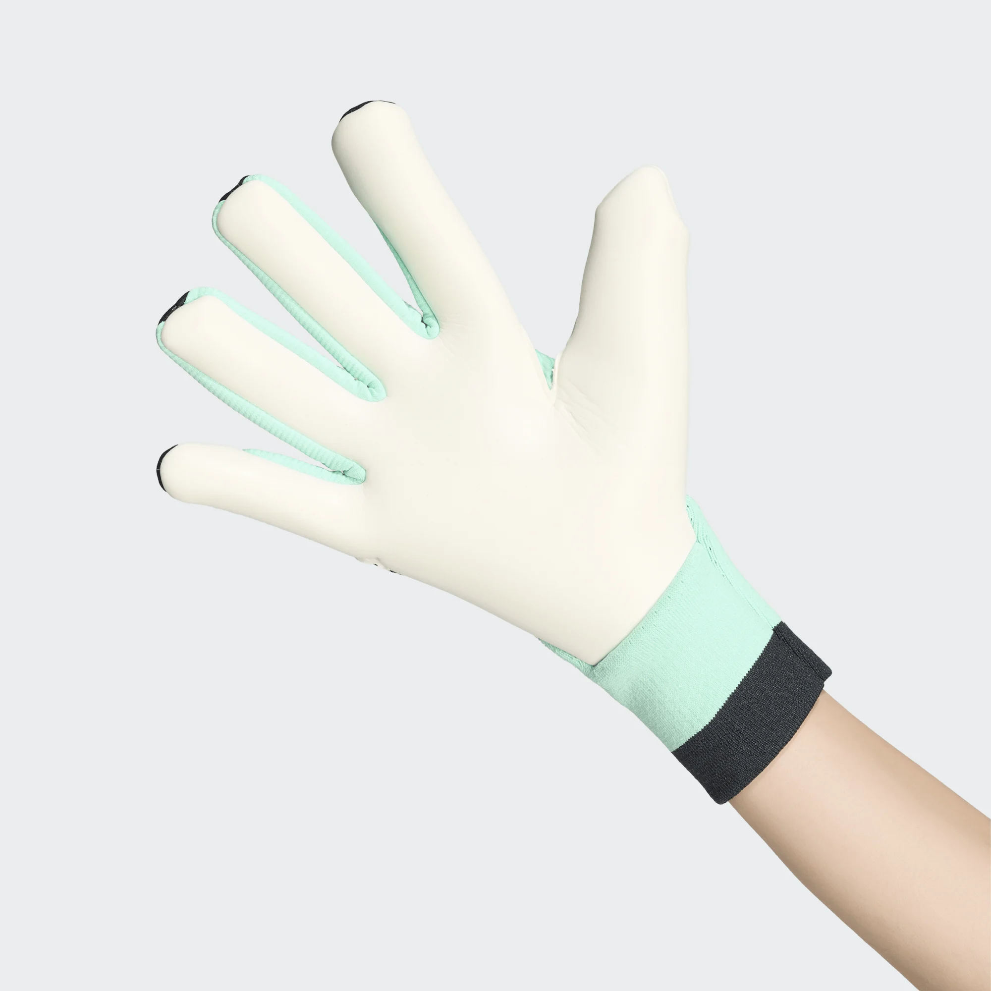 Adidas Predator Pro Goalkeeper Glove – Image 3