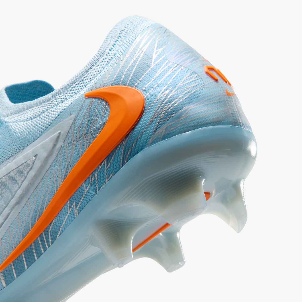Nike Phantom 6 Low Elite FG NU4 - Image 8